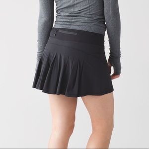 💥LIKE NEW💥 lululemon Circuit Breaker Skirt - SZ 6